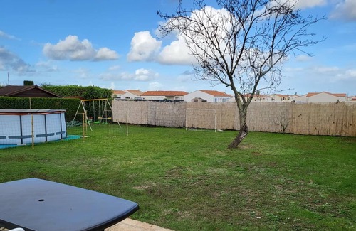 Angles House | holiday home close to the sea and amenities, ideal for families
