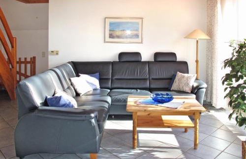 Dorumer Neufeld House | Holiday Home Cuxland Ferienpark-1 by Interhome