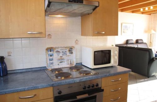 Dorumer Neufeld House | Holiday Home Cuxland Ferienpark-1 by Interhome