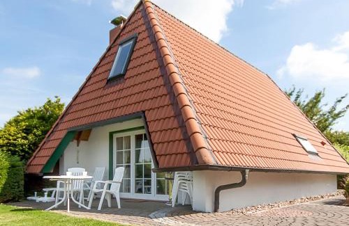 Dorumer Neufeld House | Holiday Home Cuxland Ferienpark-2 by Interhome