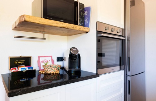Tertenia House | Holiday Home 'Dammar' with Mountain View, Wi-Fi and Air Conditioning