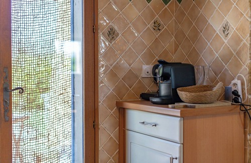 Montelimar House | Holiday Home 'Dans La Drôme' with Mountain View, Private Pool and Wi-Fi