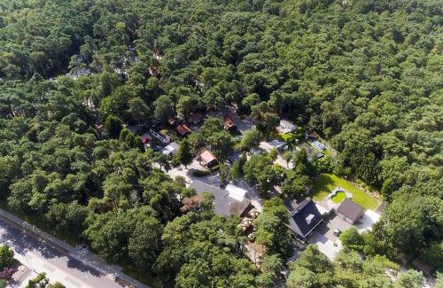 Schinveld House | Holiday Home De Brenkberg-1 by Interhome