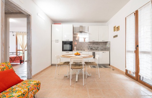 Olia Speciosa House | Holiday Home 'Diego' with Mountain View, Private Terrace and Air Conditioning
