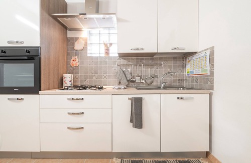 Olia Speciosa House | Holiday Home 'Diego' with Mountain View, Private Terrace and Air Conditioning