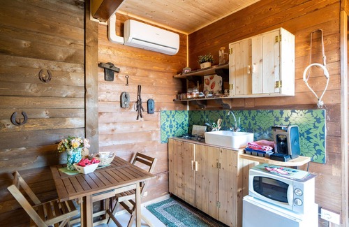 Piedimonte Etneo House | Holiday Home "Etna Stables" with Sea View, Whirlpool & Wi-Fi