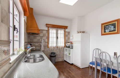 Las Palmas de Gran Canaria House | Holiday Home 'El Atico' with Sea Views, Private Terrace and Wi-Fi