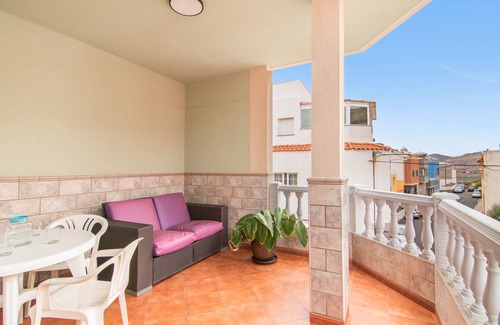 Las Palmas de Gran Canaria House | Holiday Home 'El Atico' with Sea Views, Private Terrace and Wi-Fi