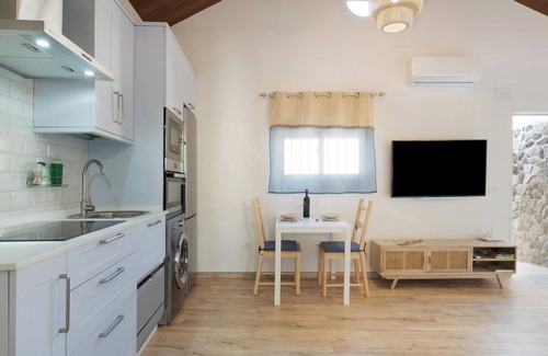 Conil de la Frontera House | Holiday Home 'El Cortijo de Claudia - Adults only' with Mountain View, Shared Pool and Wi-Fi