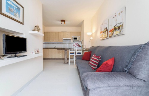 Caleta de Sebo House | Holiday Home "El Sombrerito 4" with Terrace & Wi-Fi
