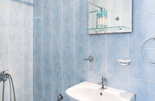 Skala House | Holiday Home 'El Greco Gardenview Twin 2nd Floor' with Sea View, Wi-Fi and Air Conditioning