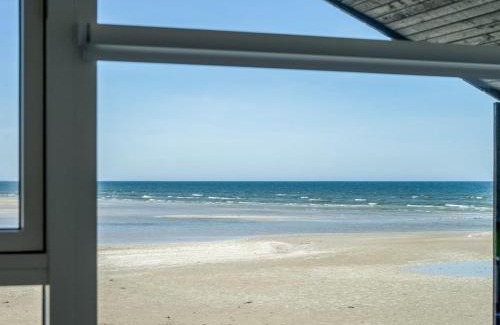 Oster Hurup House | Holiday Home Eleanore - 25m from the sea by Interhome