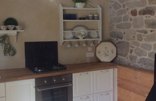 Ploubezre House | Holiday Home 'Entre Terre Et Mer Maison De Charme' with Private Terrace, Private and Balcony