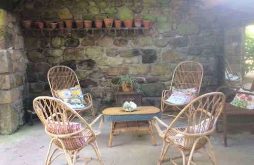 Ploubezre House | Holiday Home 'Entre Terre Et Mer Maison De Charme' with Private Terrace, Private and Balcony