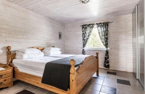 Olofstrom House | Holiday Home Erikstorp Fyran by Interhome