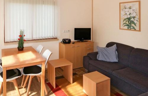 Balhorn House | Holiday Home Erzeberg-1 by Interhome