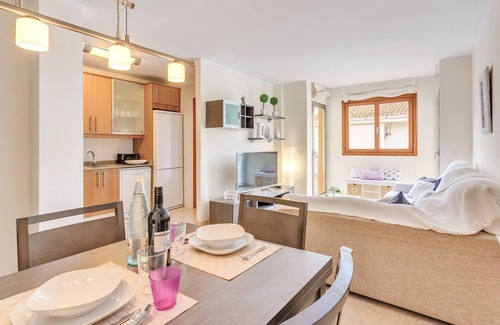 Alcudia House | Holiday Home Can Jaume with Sea View, Wi-Fi, A/C & Balcony