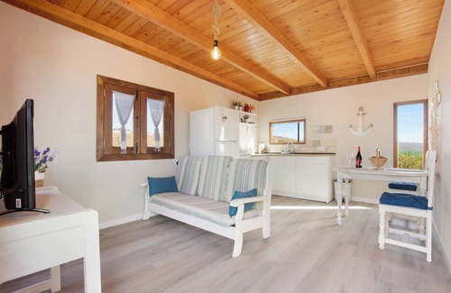Puerto del Rosario House | Holiday Home "Casa Barranco de la Sal" with Mountain Views and Private Terrace
