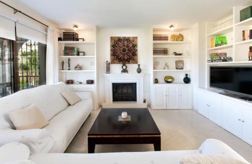 Rincon de la Victoria House | Holiday Home Surinam by Interhome