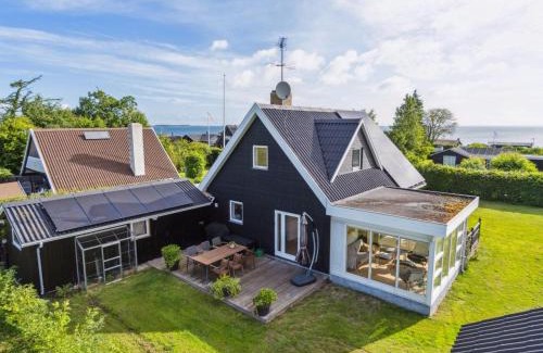 Frørup House | Holiday Home Fentje - 200m from the sea by Interhome