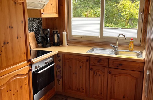 Bremke House | Holiday Home 'Ferienhaus Vita' with Private Terrace, Private Garden and Wi-Fi