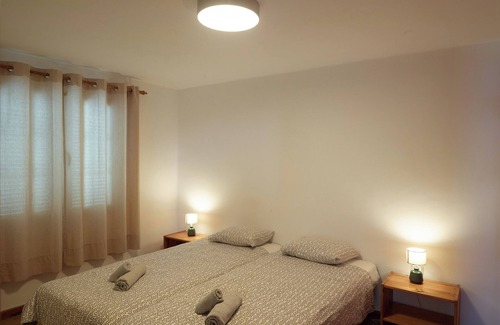 Yaiza House | Holiday Home 'Finca La Calerita B' with Sea View