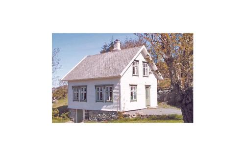 Lykling House | Holiday Home Finnås Lykling