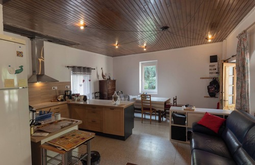 Laurac-en-Vivarais House | Holiday Home 'Maison De Village - L'Externat' with Private Terrace, Wi-Fi and Air Conditioning