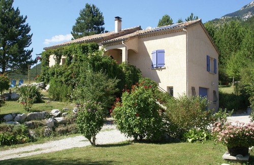 Marignac-en-Diois House | Holiday Home in Marignac near Vineyards
