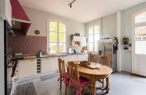 Pouru-Saint-Remy Villa | Holiday home adjoining a château.