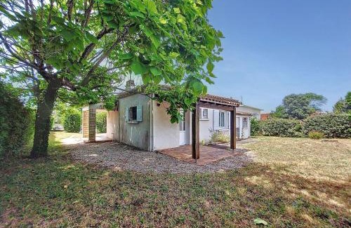 Saint-Palais-sur-Mer House | Holiday Home L'Escale by Interhome