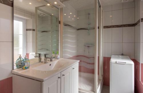Saint-Pierre-en-Port House | Holiday Home Le Champ des Mouettes by Interhome