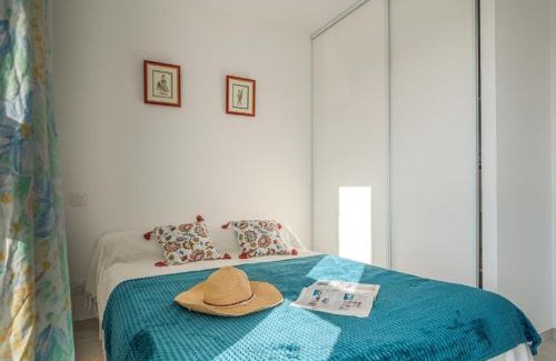 Sainte-Marie-Plage House | Holiday Home Aubépines by Interhome