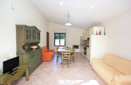Orosei House | Holiday Home 'Gamma 1' with Mountain View, Private Terrace and Air Conditioning