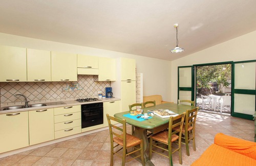 Orosei House | Holiday Home 'Gamma 1' with Mountain View, Private Terrace and Air Conditioning