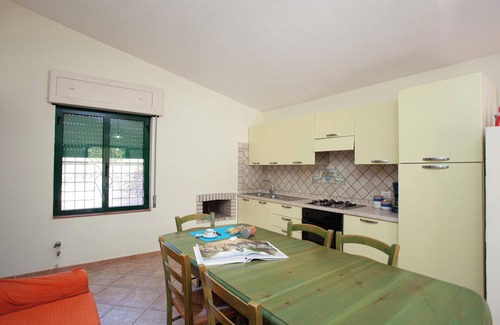 Orosei House | Holiday Home 'Gamma 1' with Mountain View, Private Terrace and Air Conditioning