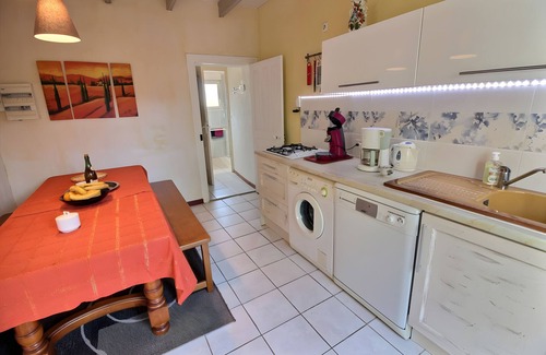 Lannion House | Holiday Home 'Gite Des Plages Aigue-marine' with Private Terrace, Private Garden and Wi-Fi