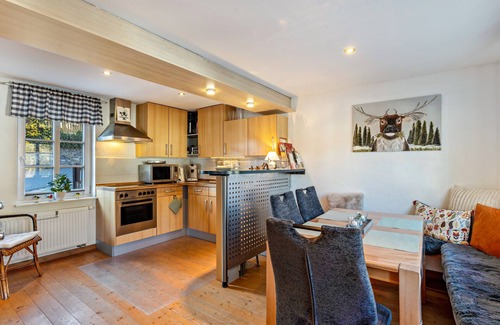 Bad Fredeburg House | Holiday Home 'Glücksschmiede' with Private Terrace and Wi-Fi