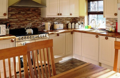 Uig House | Holiday Home Glenn Cottage by Interhome