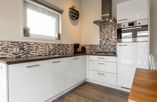 Gasthuis House | Holiday Home Green Resort Mooi Bemelen-1 by Interhome