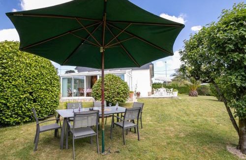 Pleumeur-Bodou House | Holiday Home Gueradur by Interhome