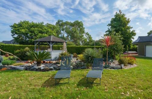 Loctudy House | Holiday Home Guiriden by Interhome