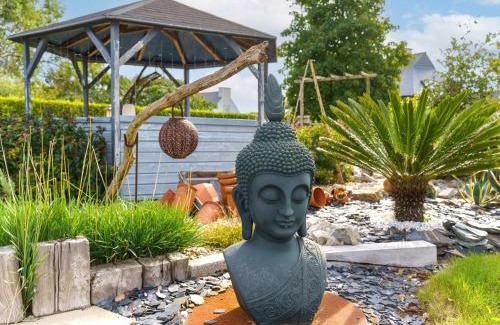 Loctudy House | Holiday Home Guiriden by Interhome