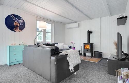 Nordost House | Holiday Home Gunward - 1-5km from the sea by Interhome