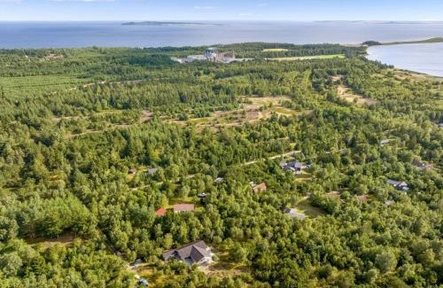 Fur House | Holiday Home Guri - 600m to the inlet by Interhome