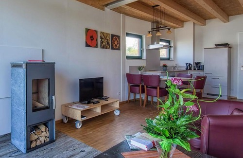 Grossposna House | Holiday Home Hafenhaus by Interhome