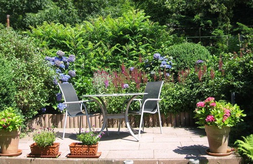 Lipburg House | Holiday Home 'Häusle' with Mountain View, Private Terrace and Wi-Fi