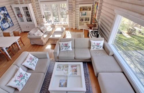 Vang House | Holiday Home Heli - 200m from the sea by Interhome