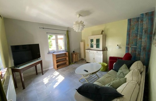 Holzdorf House | Holiday Home 'Helles Ruhiges In' with Private Terrace, Private Garden and Wi-Fi