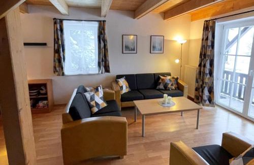 Cerny Dul House | Holiday Home Holiday Hill 44 by Interhome